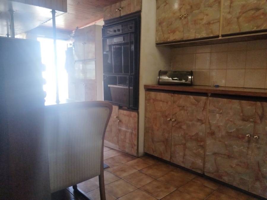  Bedroom Property for Sale in Bishop Lavis Western Cape
